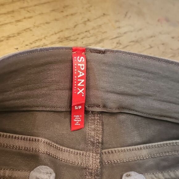 SPANX Cargo Legging Size S NWT Olive Green - Picture 4 of 11